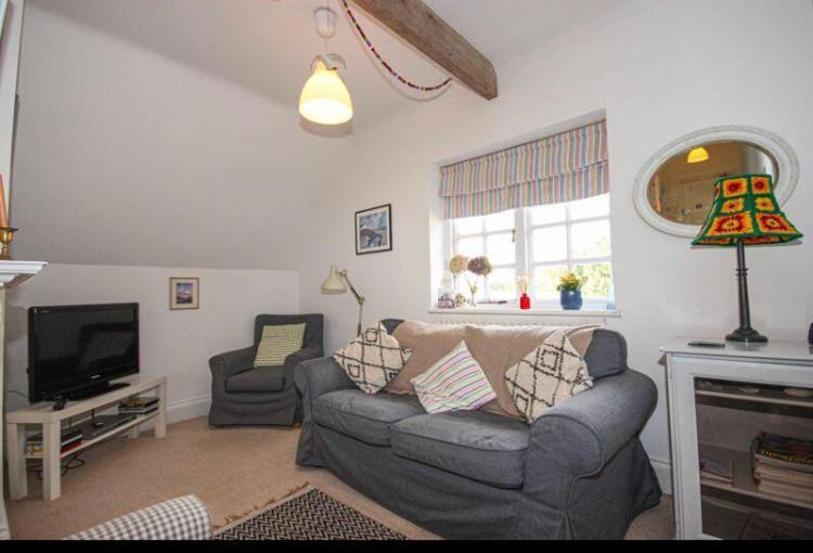 Light And Airy Central Lyme Regis Appartment With Parking Buitenkant foto
