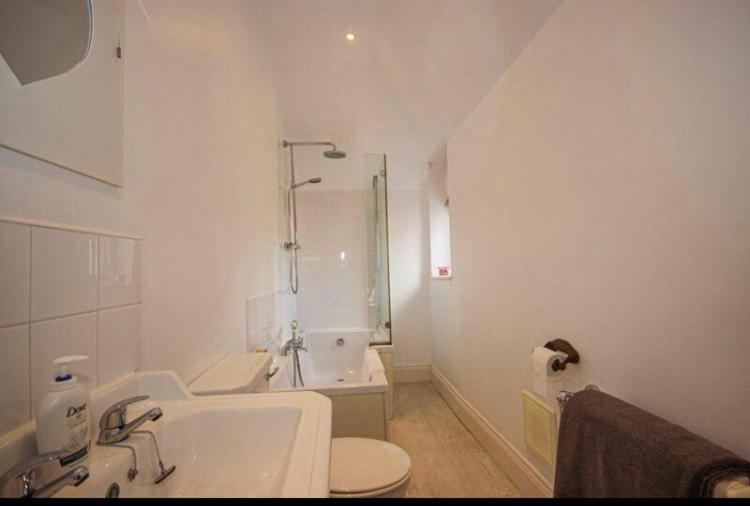 Light And Airy Central Lyme Regis Appartment With Parking Buitenkant foto